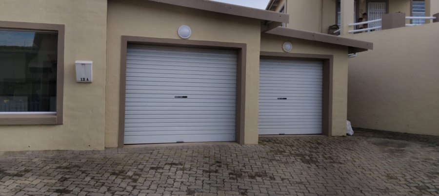 To Let 3 Bedroom Property for Rent in Island View Western Cape